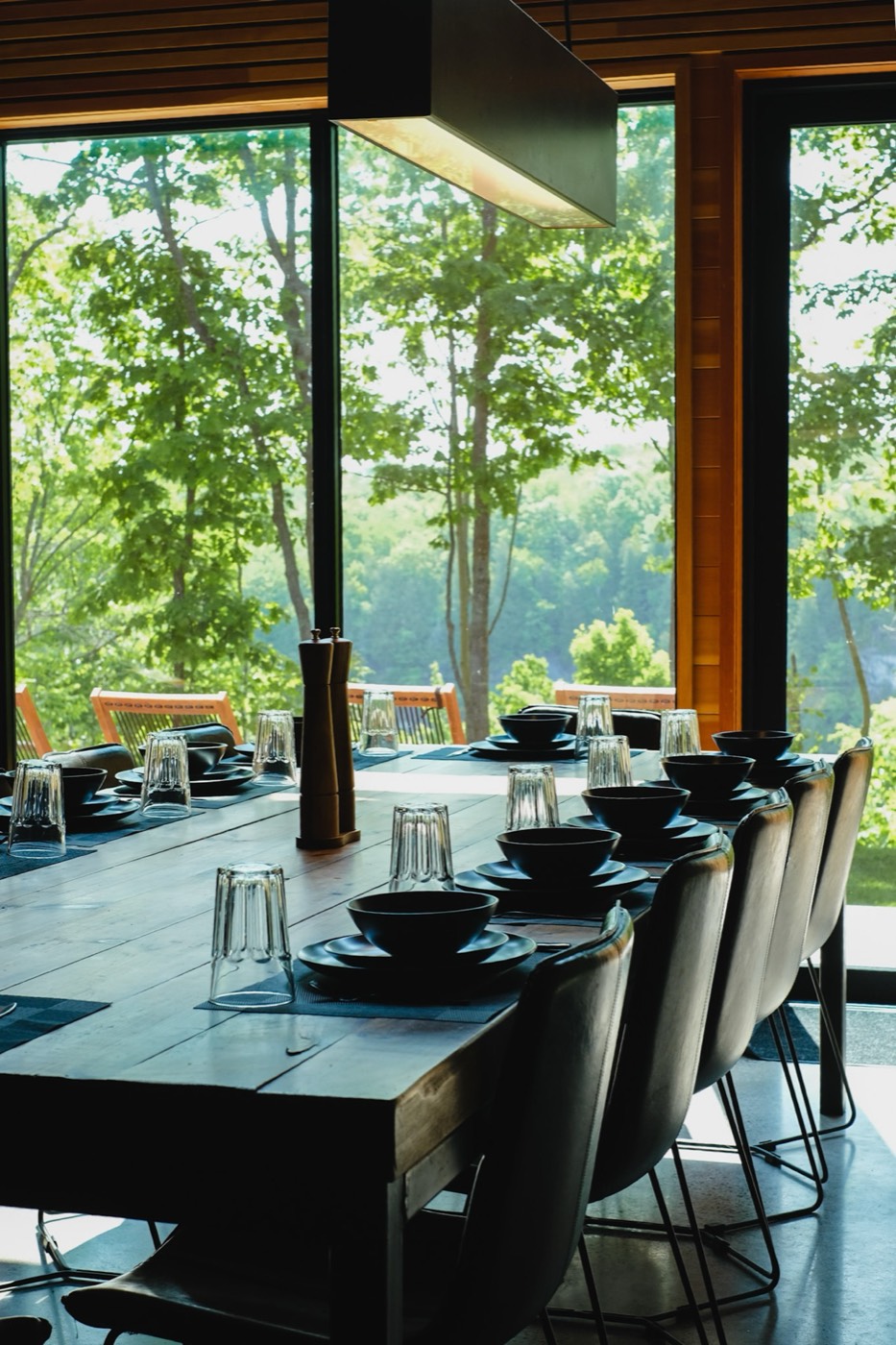 Black Oak Lodge bedroom with lake views